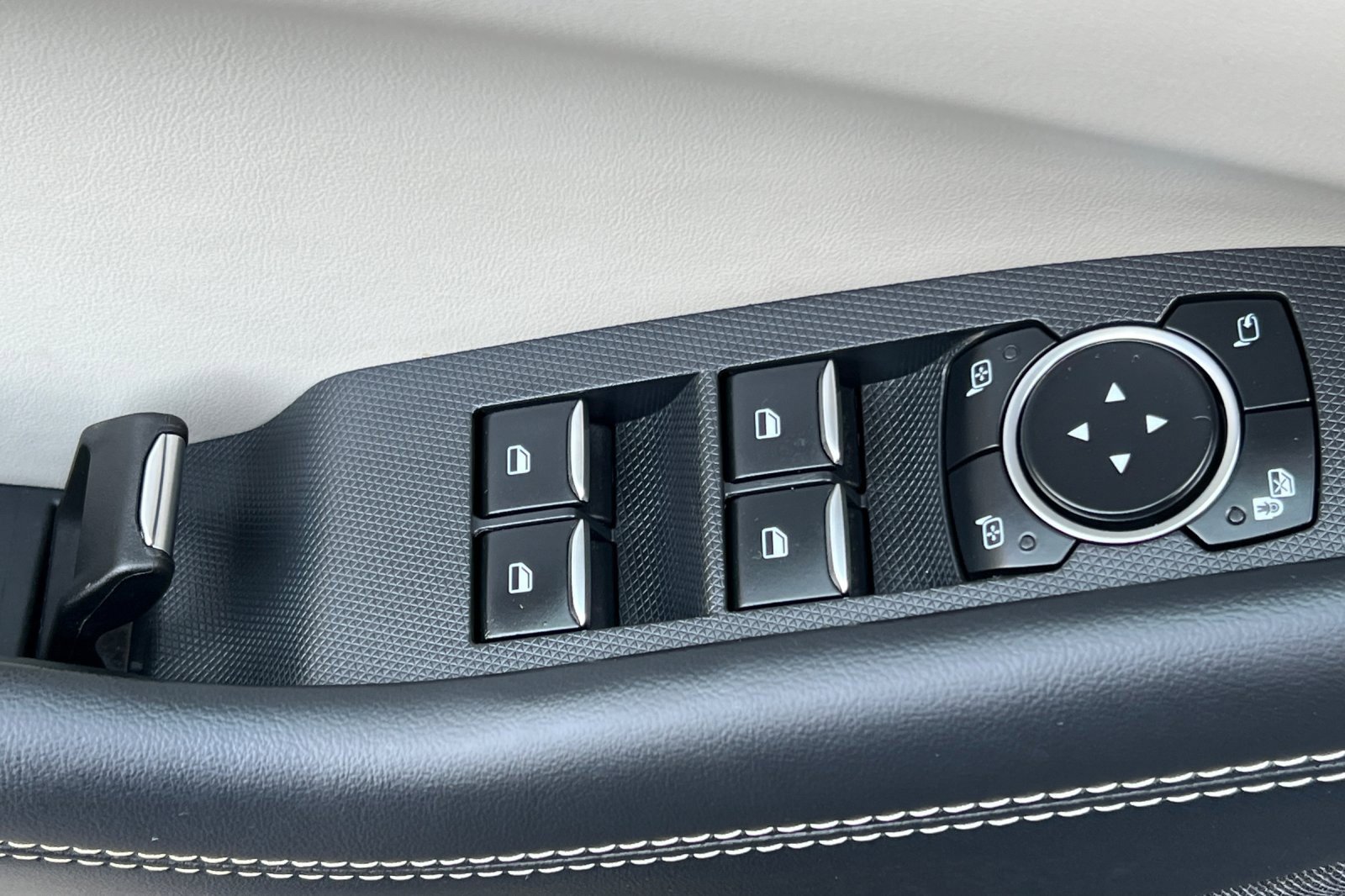 Certified 2023 Ford Mustang Mach-E Premium image 12