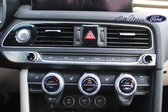 Used 2023 Genesis G70 2.0T RWD image 18