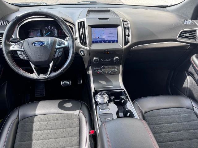 Certified 2020 Ford Edge ST-Line w/ Cold Weather Package AWD/4WD image 31