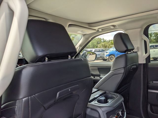 Certified 2025 Ford Expedition Platinum AWD/4WD image 19