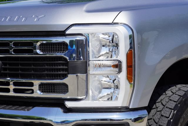 Certified 2024 Ford F350 XLT w/ 360-Degree Camera Package AWD/4WD image 4
