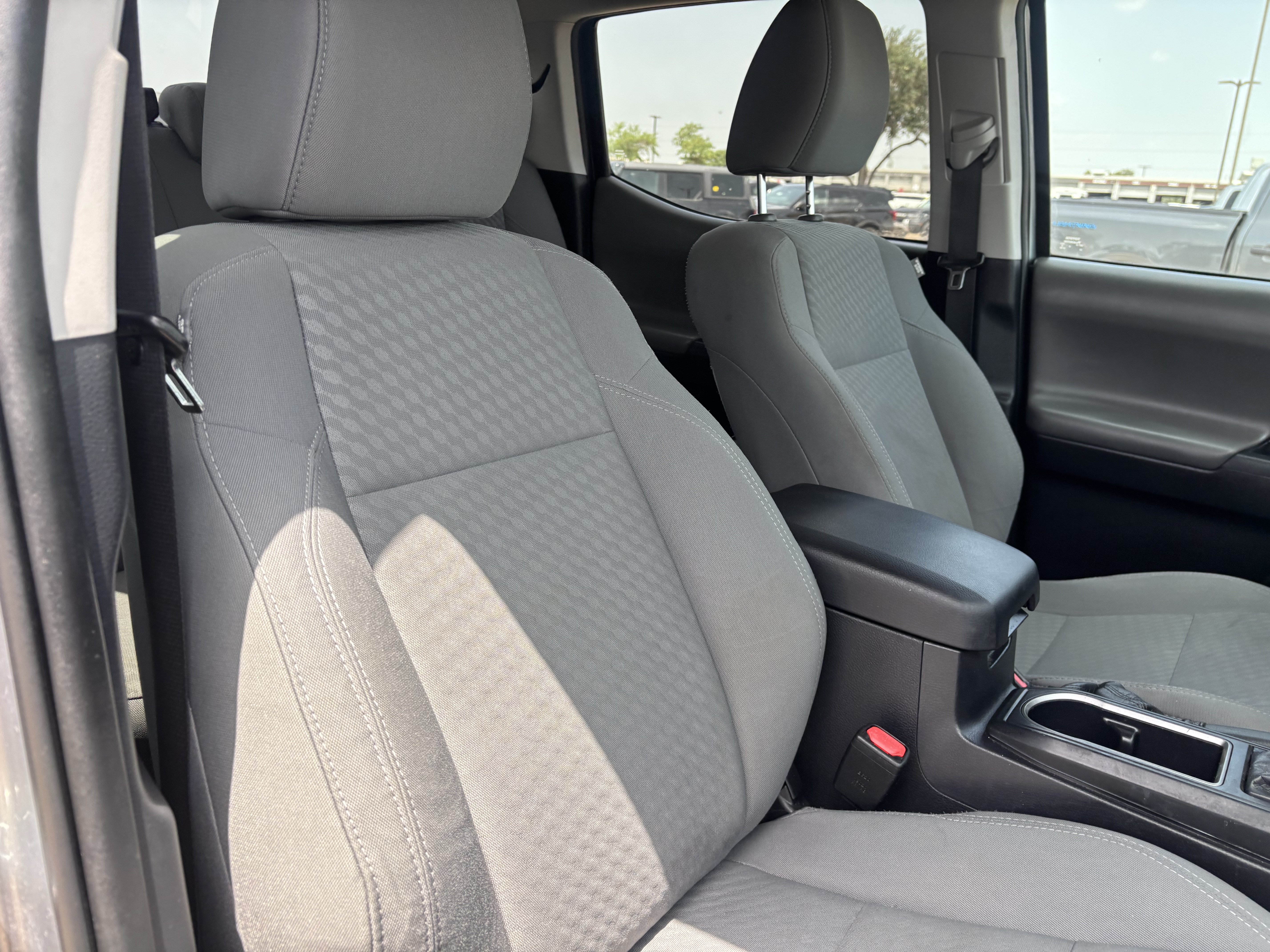 Used 2021 Toyota Tacoma SR w/ SR Convenience Package RWD image 26