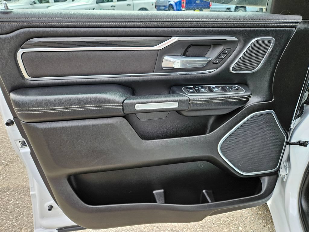 Used 2023 RAM 1500 Laramie AWD/4WD image 23