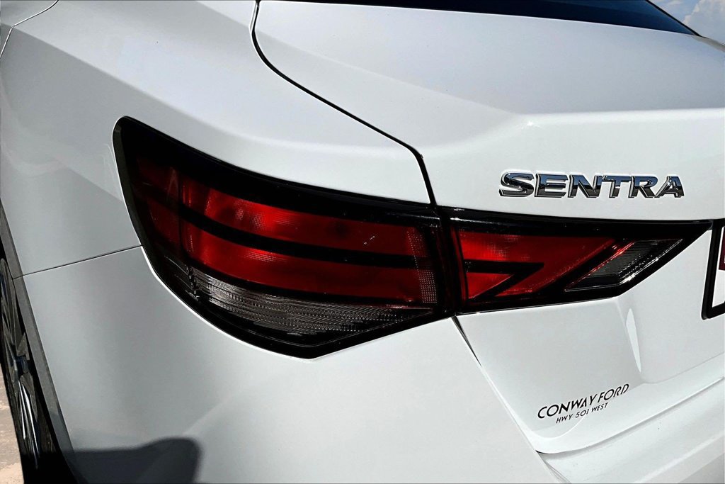 Used 2025 Nissan Sentra SV FWD image 25