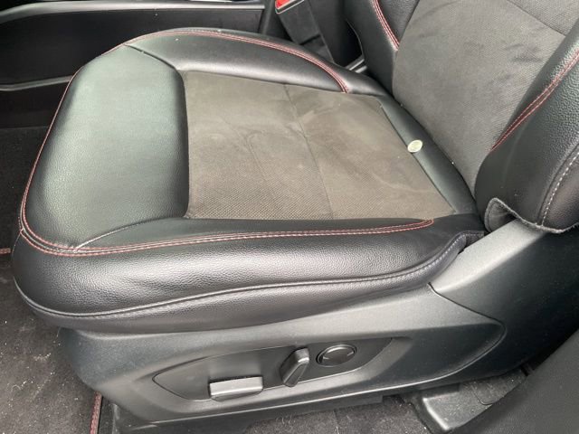 Certified 2024 Ford Explorer ST-Line w/ Class IV Trailer Tow Package image 8