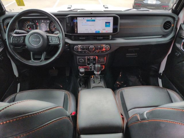Used 2024 Jeep Gladiator Mojave w/ Technology Group AWD/4WD image 15