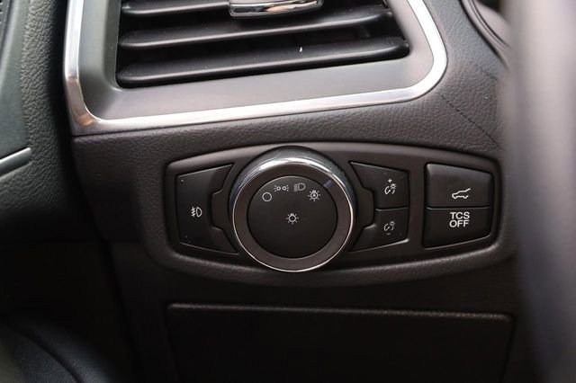 Certified 2024 Ford Edge Titanium image 19