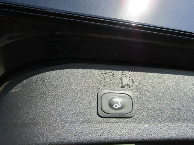 Certified 2019 Ford Escape SEL image 12