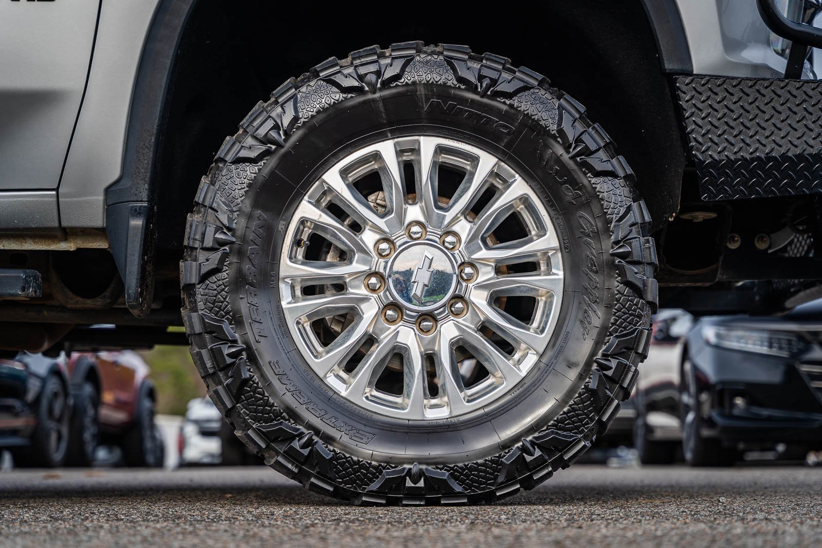 Used 2020 Chevrolet Silverado 3500 High Country w/ LPO, Dark Essentials Package image 9