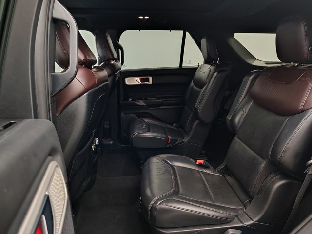 Certified 2020 Ford Explorer Platinum w/ Premium Technology Package AWD/4WD image 22
