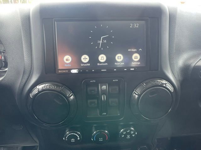 Used 2017 Jeep Wrangler Unlimited Sahara AWD/4WD image 22
