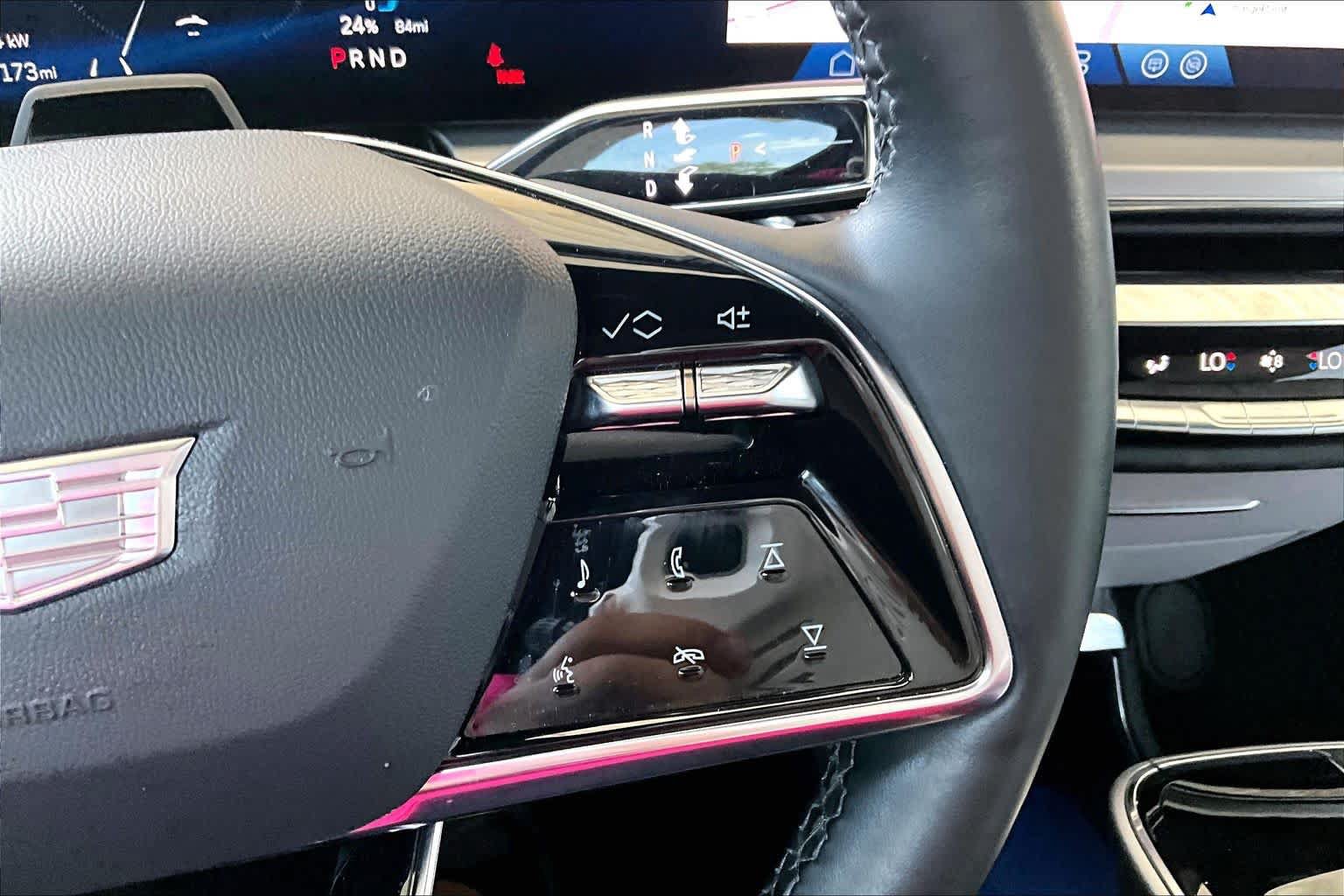 Used 2025 Cadillac Lyriq Luxury RWD image 25