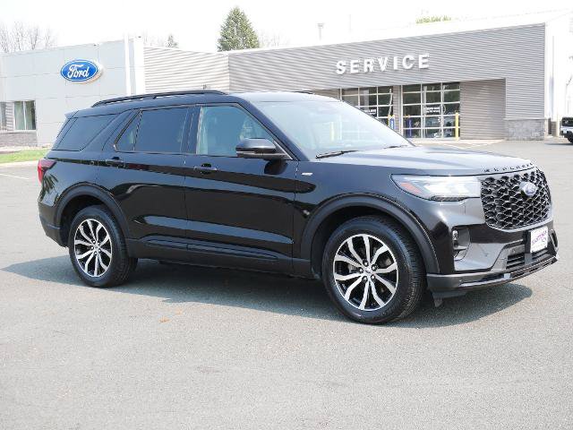 Certified 2025 Ford Explorer ST-Line AWD/4WD image 7
