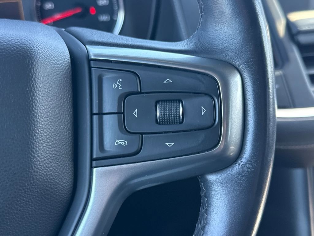 Used 2022 Chevrolet Suburban LS w/ Driver Alert Package image 18