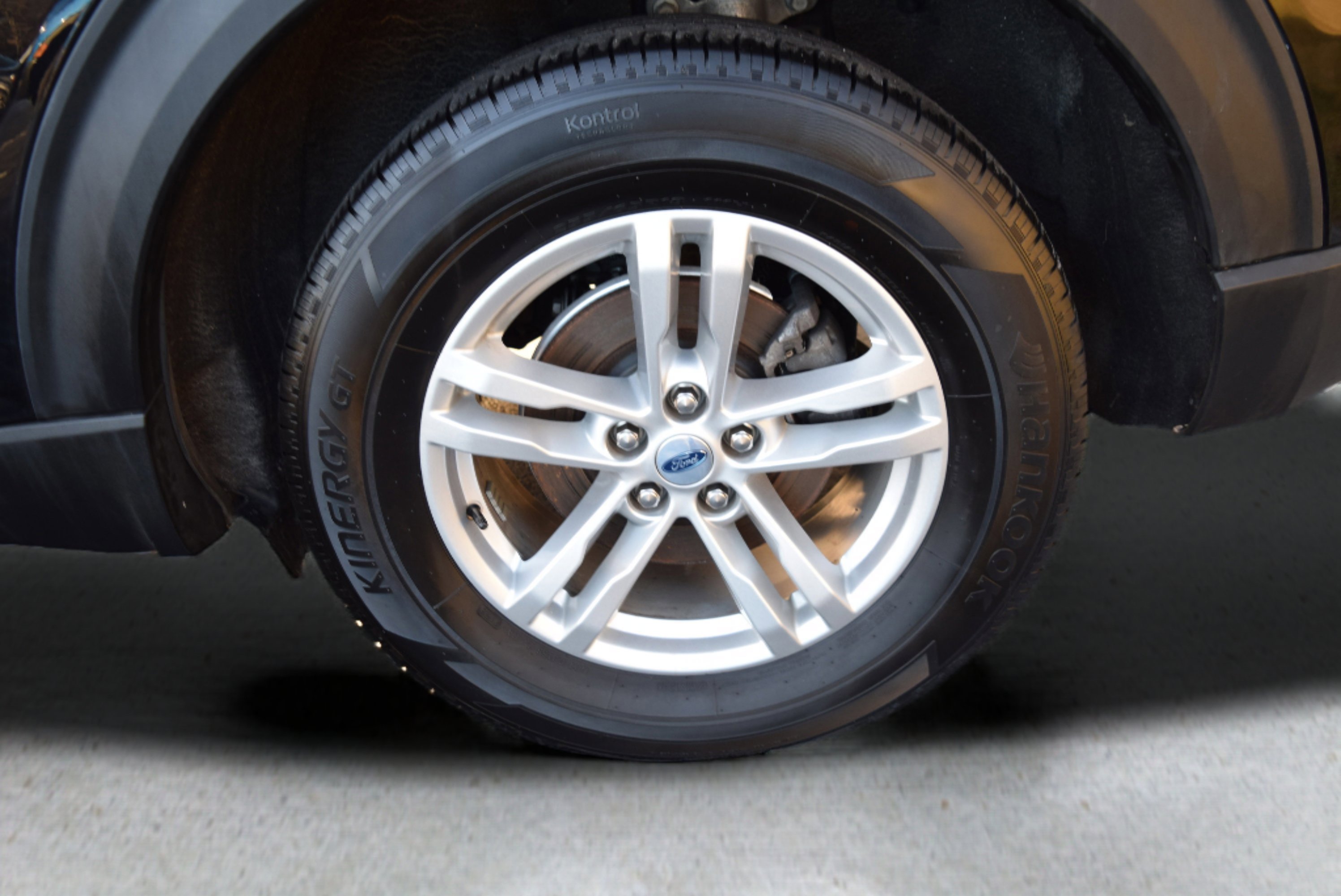 Certified 2023 Ford Explorer XLT w/ Equipment Group 202A image 4