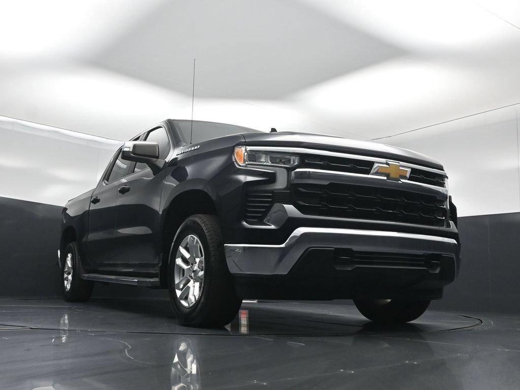 Used 2023 Chevrolet Silverado 1500 LT AWD/4WD image 42