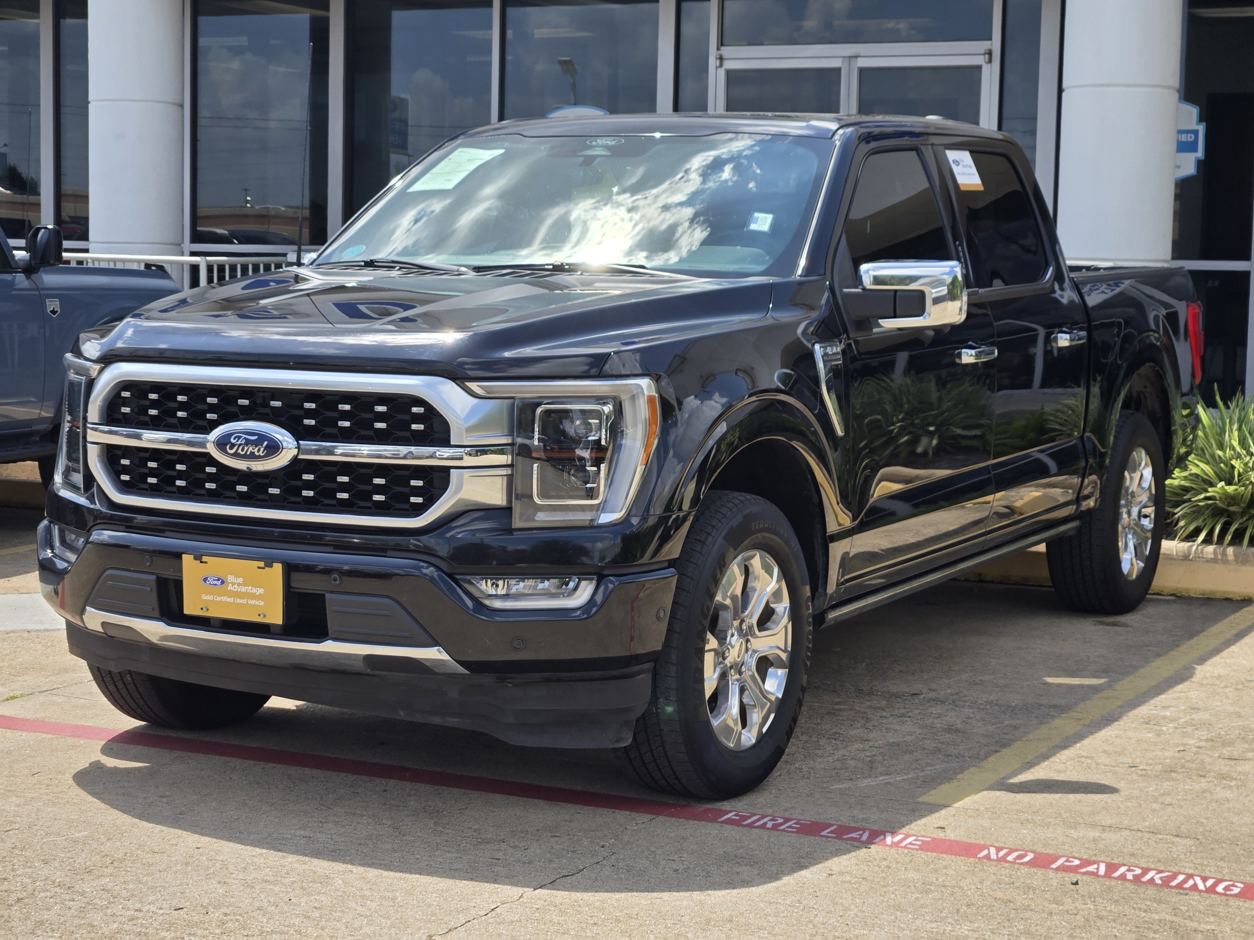Certified 2022 Ford F150 Platinum w/ Equipment Group 701A High RWD image 2