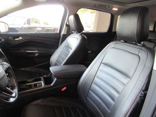 Certified 2019 Ford Escape Titanium AWD/4WD image 11