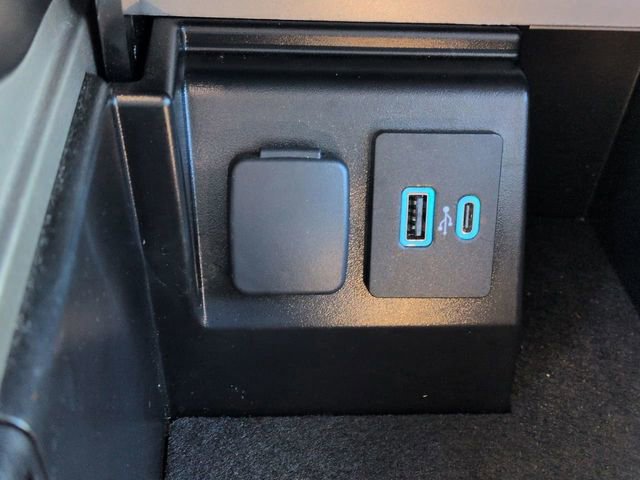 Certified 2023 Ford Explorer XLT w/ Equipment Group 202A image 24