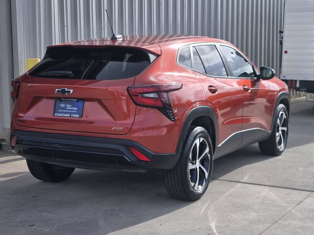 Used 2024 Chevrolet Trax RS w/ Driver Confidence Package image 4