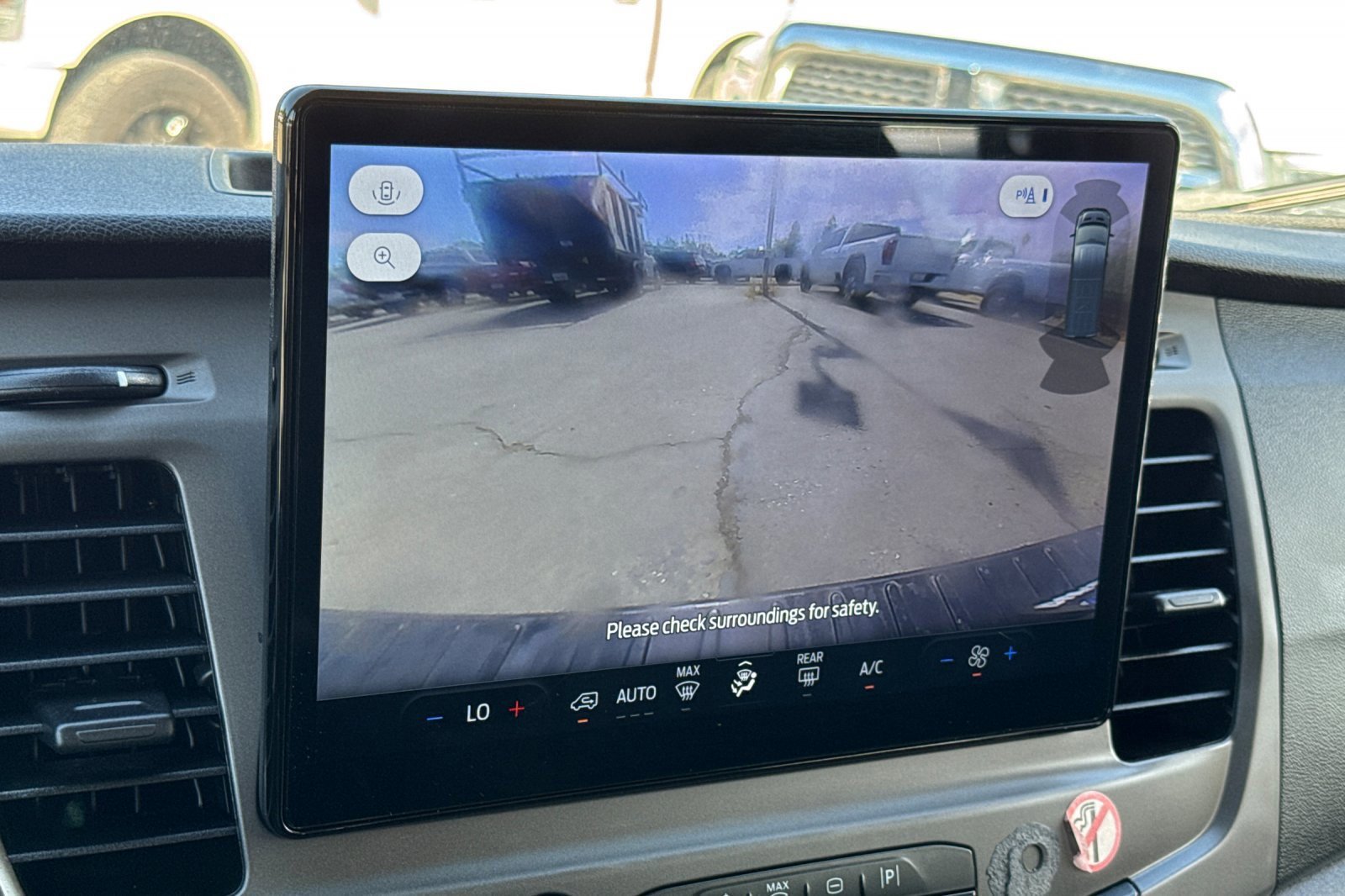 Certified 2022 Ford Transit 350 XLT image 22