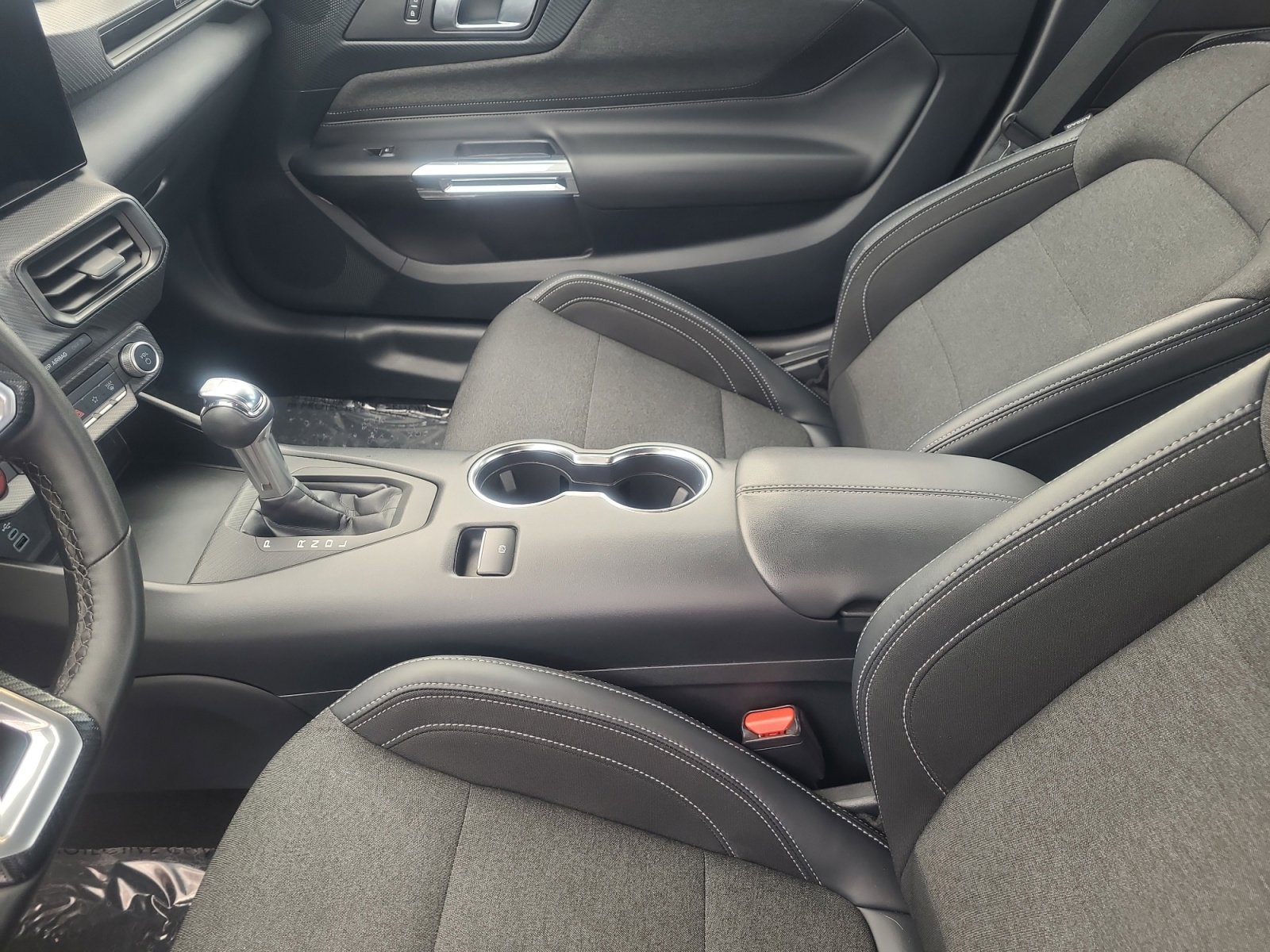 Certified 2024 Ford Mustang Coupe image 15