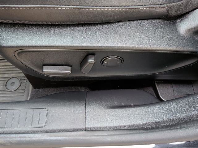 Certified 2022 Ford Escape Titanium w/ Class II Trailer Tow Package image 12