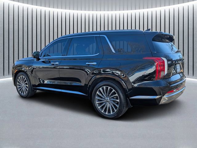 Used 2024 Hyundai Palisade Calligraphy image 2