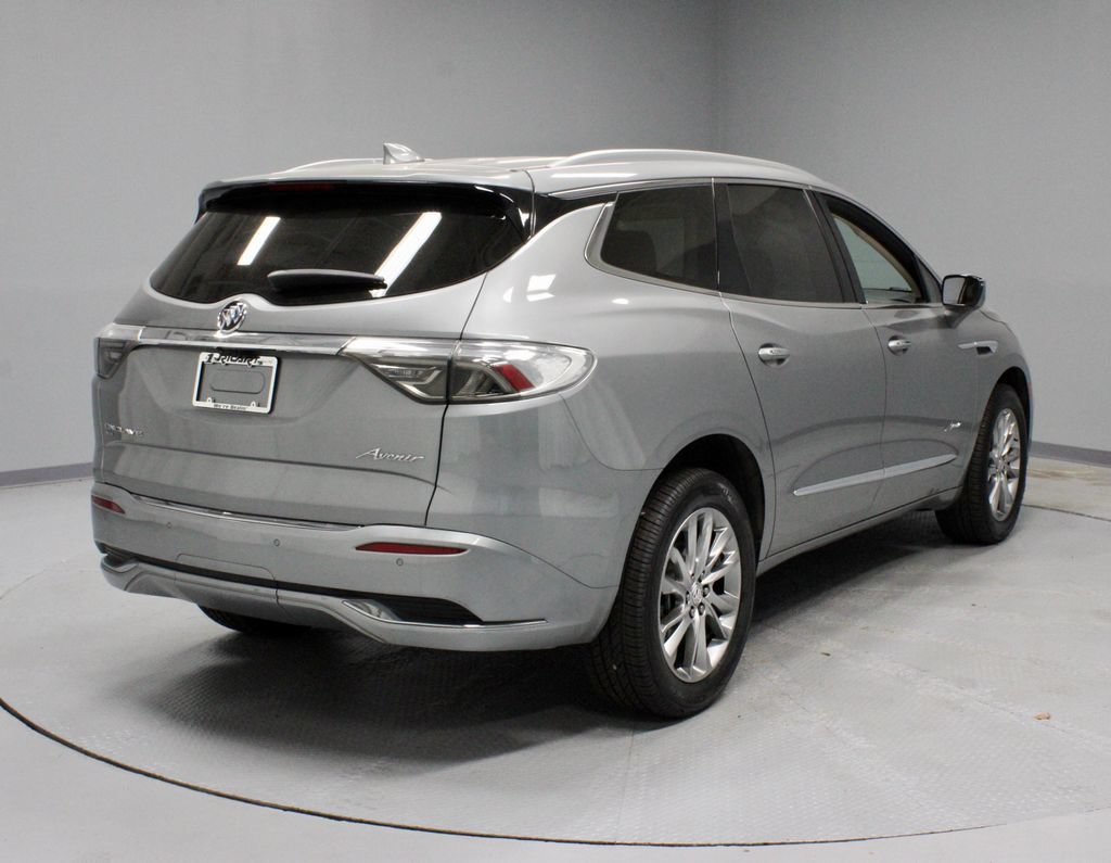 Used 2023 Buick Enclave Avenir w/ Avenir Technology Package AWD/4WD image 7