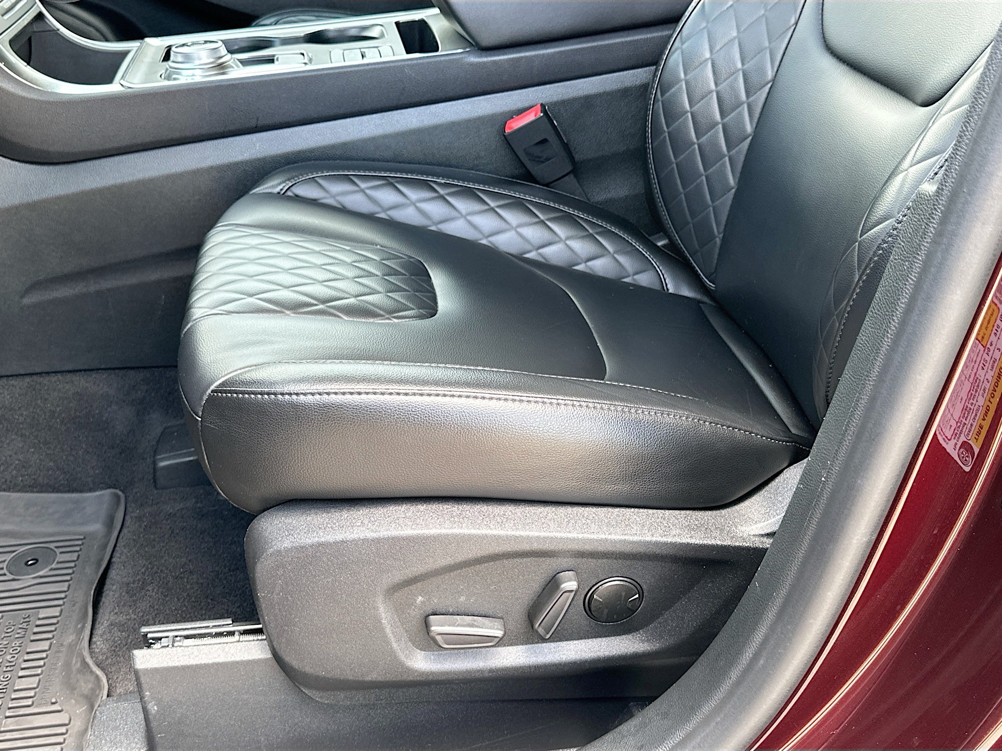 Certified 2024 Ford Edge Titanium AWD/4WD image 19