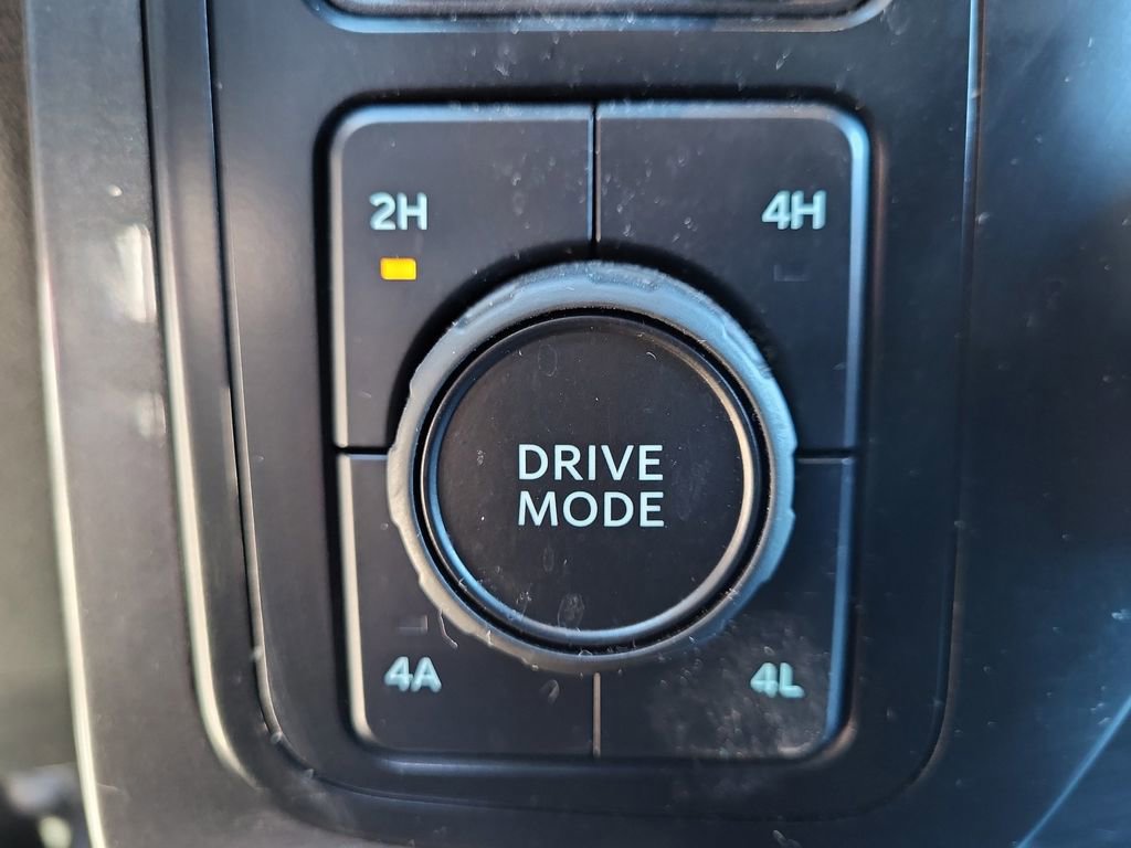 Certified 2023 Ford F150 Lariat w/ Equipment Group 502A High image 30