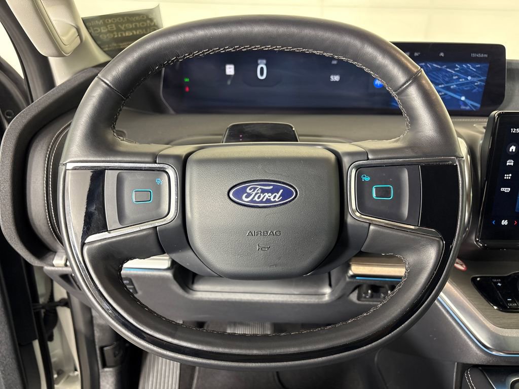 Certified 2025 Ford Expedition Platinum AWD/4WD image 16