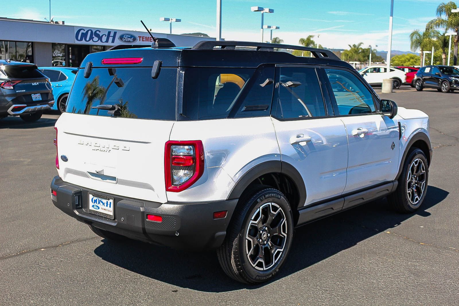 Certified 2025 Ford Bronco Sport Outer Banks w/ Outer Banks Tech Package+ image 6