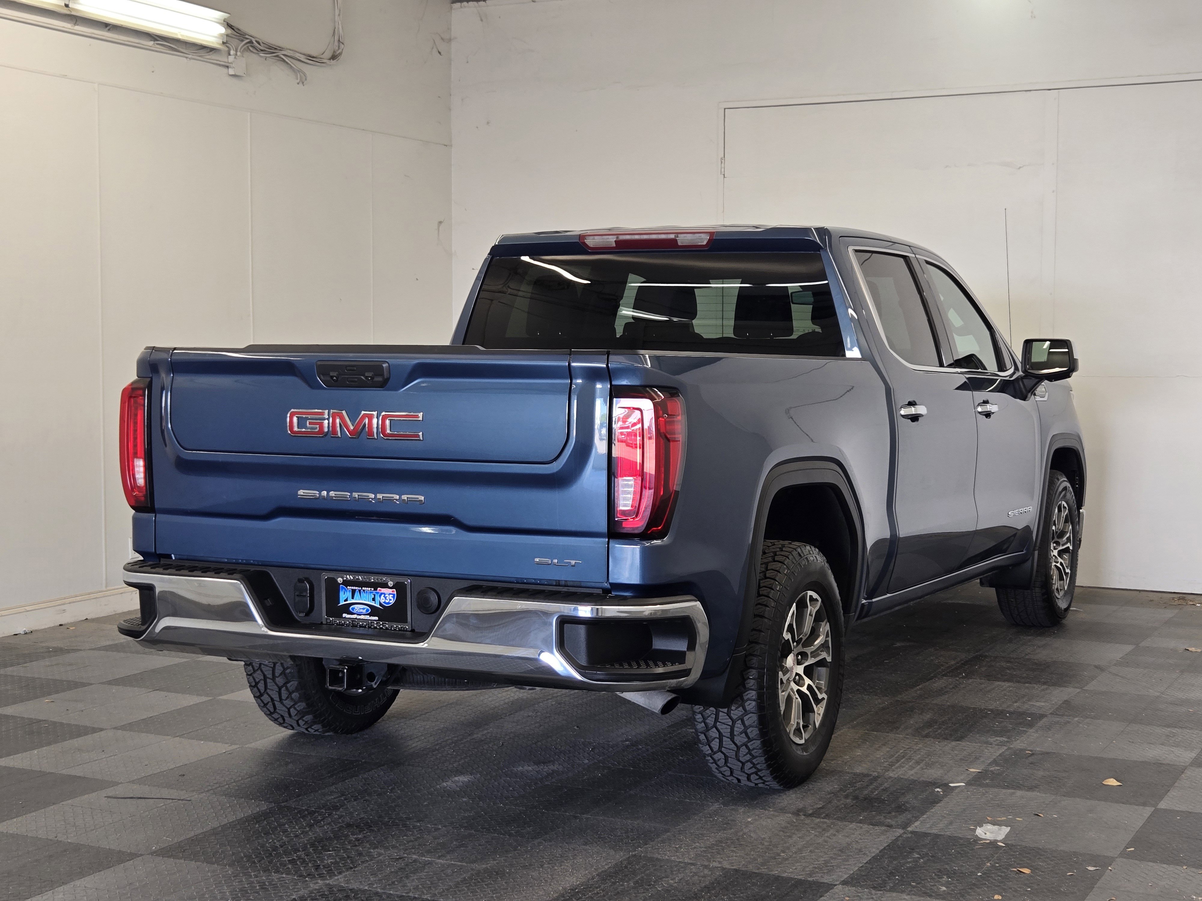 Used 2024 GMC Sierra 1500 SLT RWD image 7