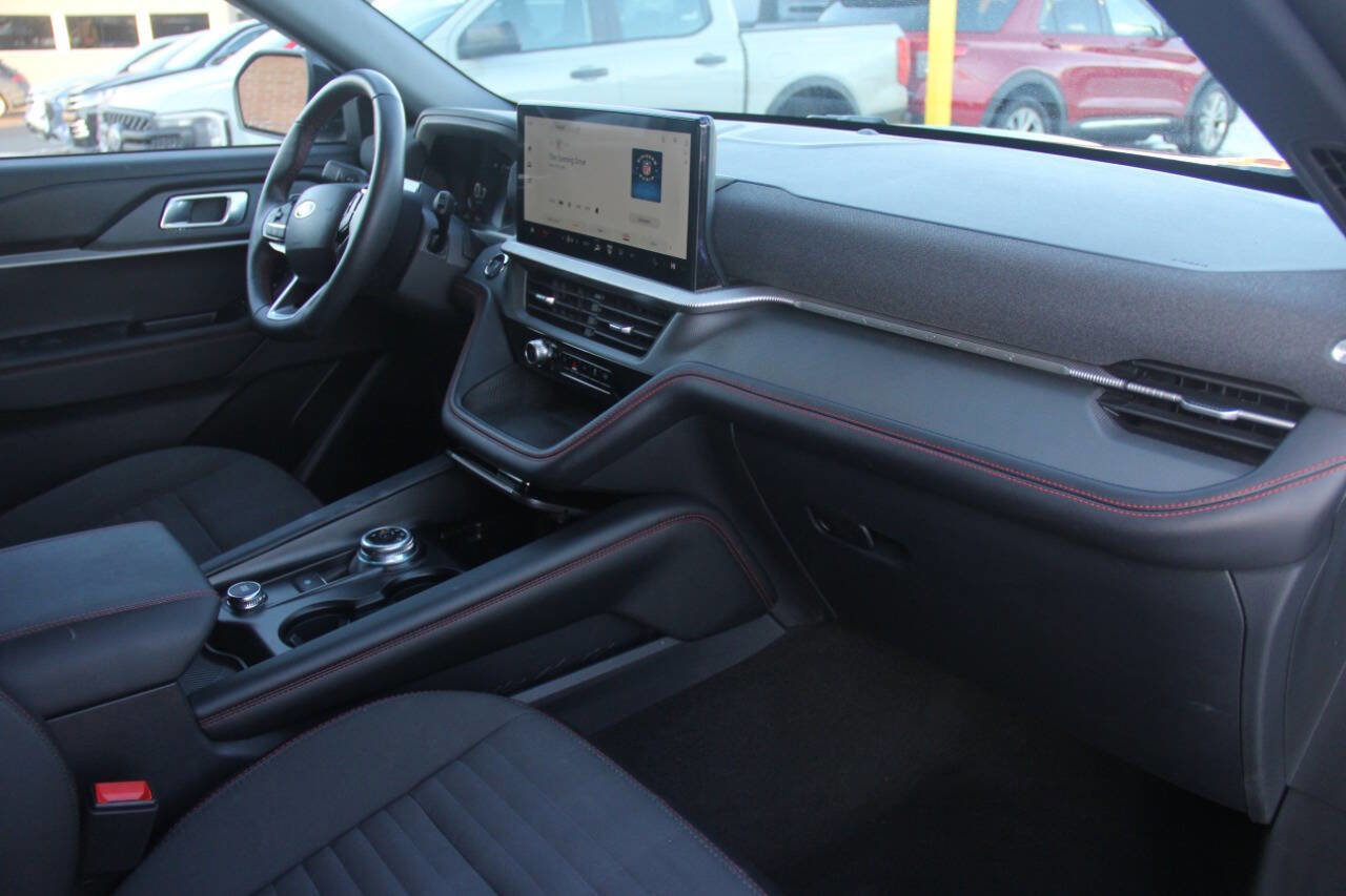 Certified 2025 Ford Explorer ST-Line image 25