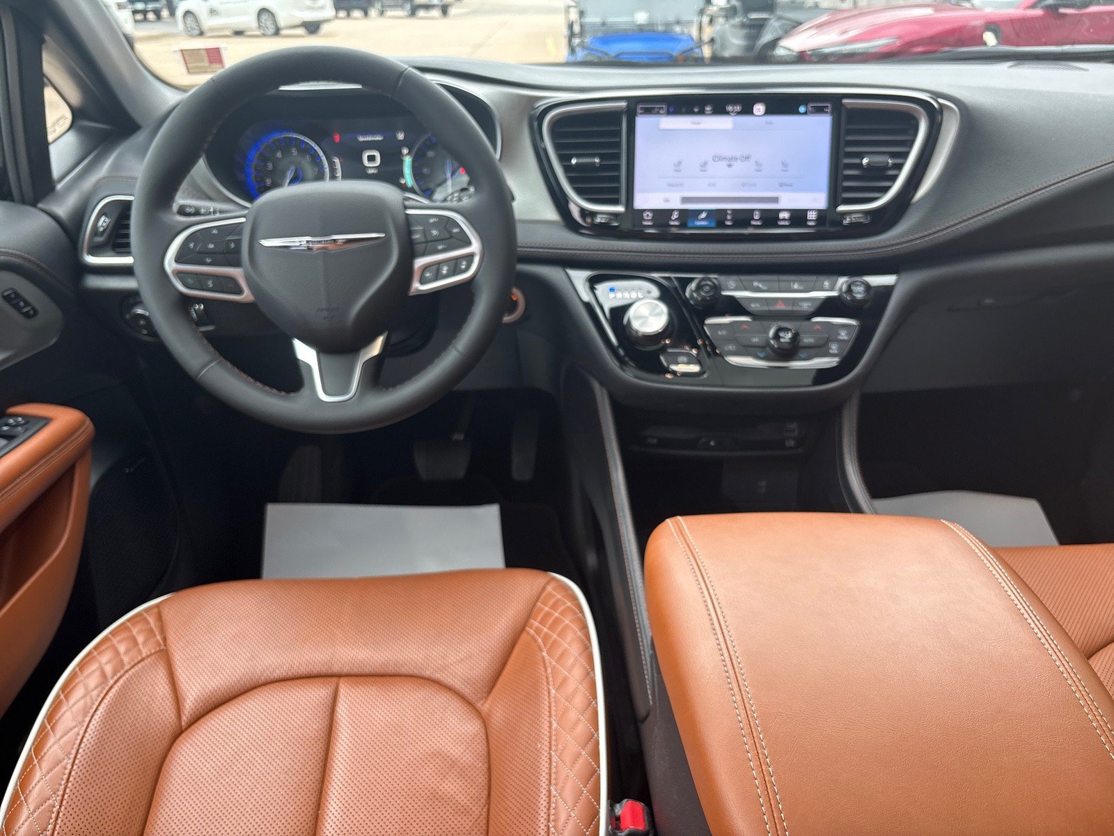Used 2026 Chrysler Pacifica Pinnacle FWD image 7