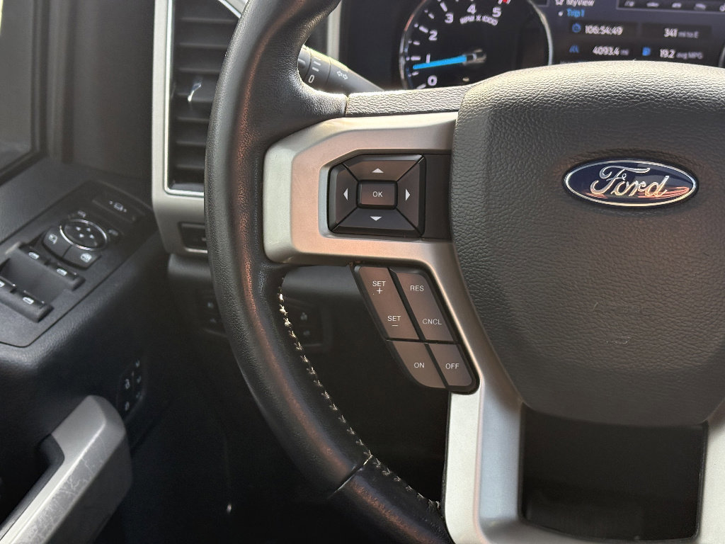 Certified 2022 Ford F350 Lariat w/ Camper Package image 23