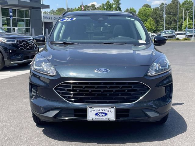 Certified 2022 Ford Escape SE w/ SE Sport Appearance Package FWD image 8
