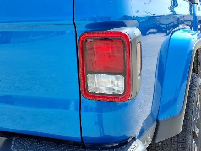 Used 2021 Jeep Gladiator Sport image 12