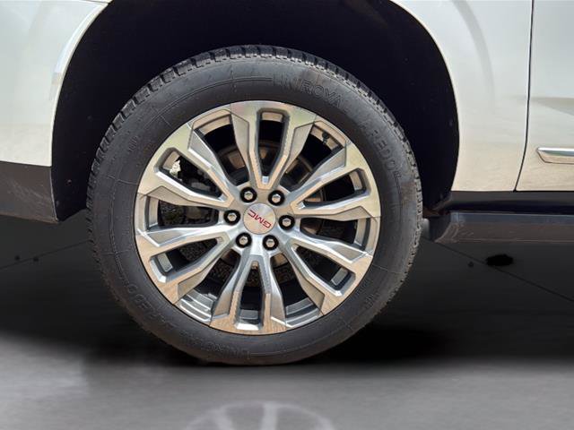 Used 2023 GMC Yukon XL Denali AWD/4WD image 27
