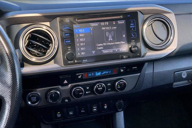 Used 2017 Toyota Tacoma TRD Sport w/ Premium & Technology Package AWD/4WD image 7