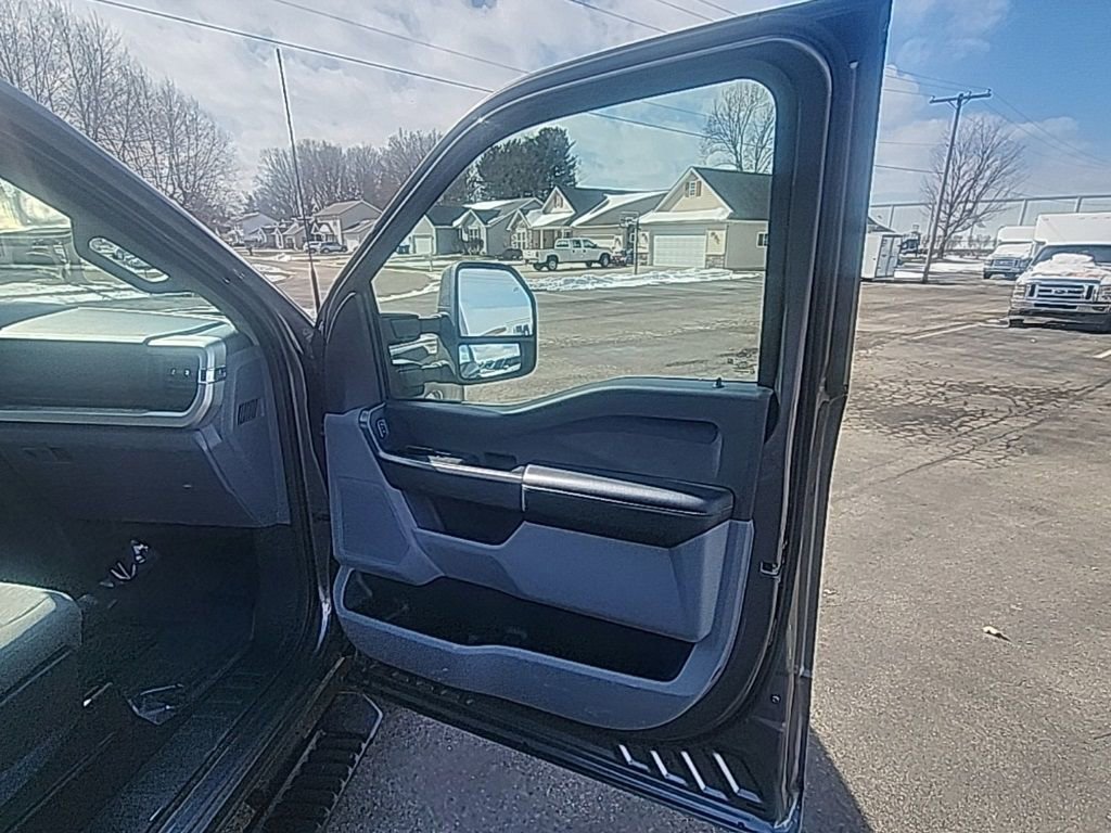 Certified 2025 Ford F350 XLT image 15