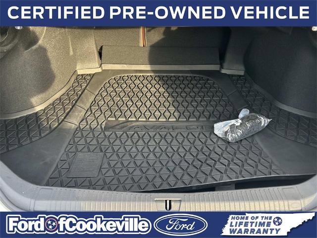 Used 2022 Toyota Avalon Limited image 16