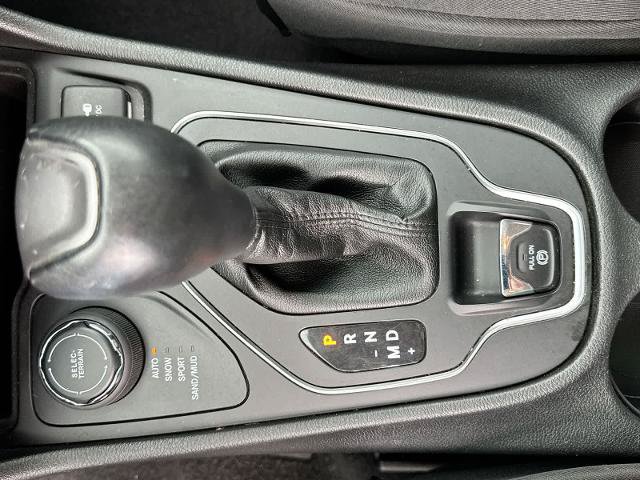 Used 2021 Jeep Cherokee Latitude Lux AWD/4WD image 32
