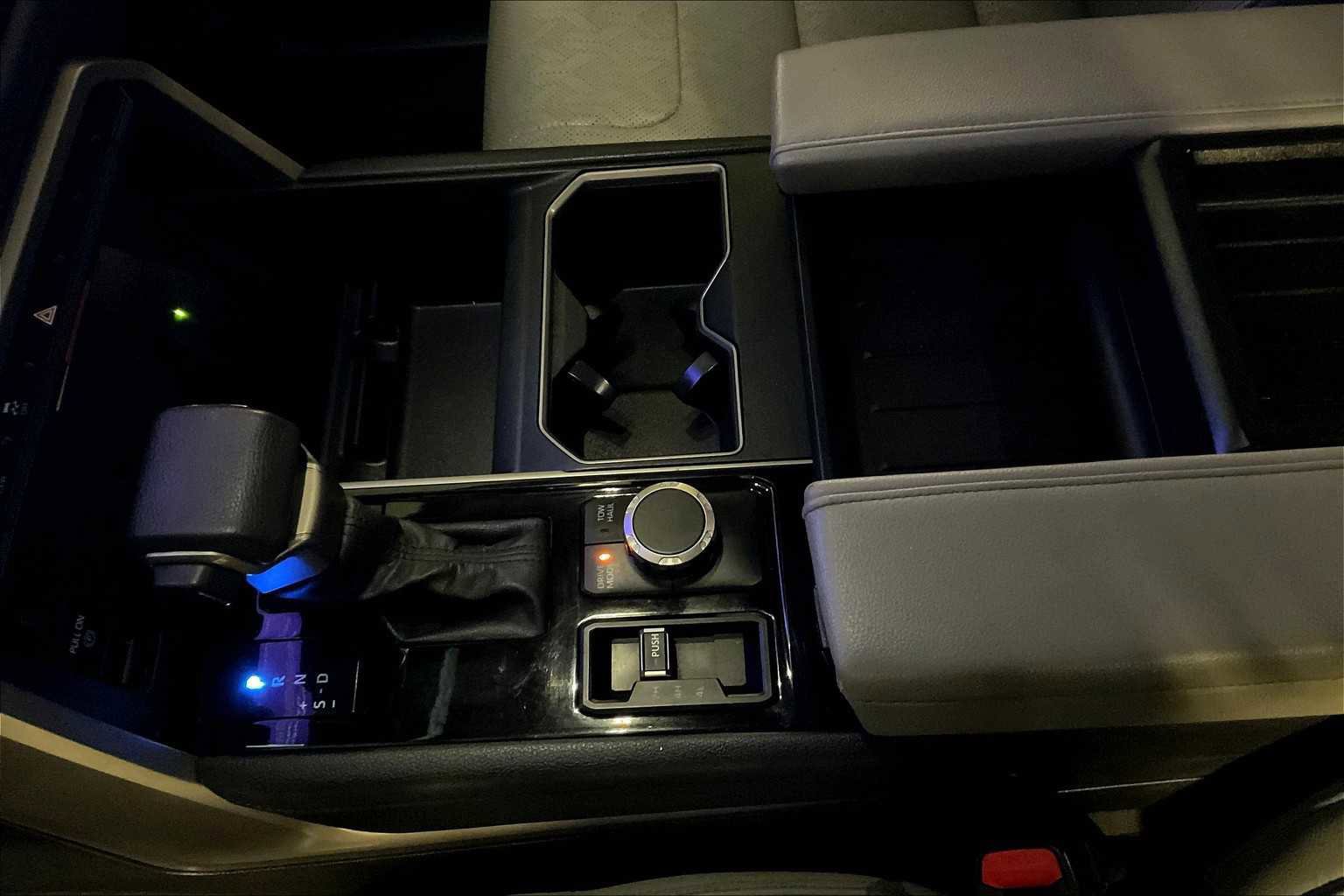 Used 2022 Toyota Tundra Limited image 30