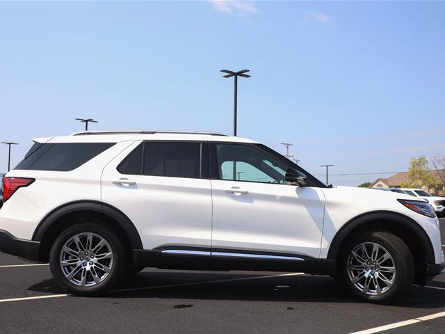 Certified 2025 Ford Explorer Platinum AWD/4WD image 6