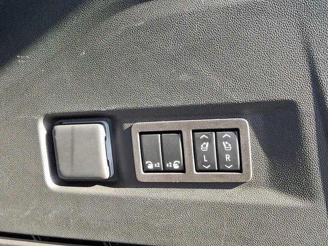 Used 2024 Chevrolet Tahoe Z71 w/ Z71 Off-Road Package image 34