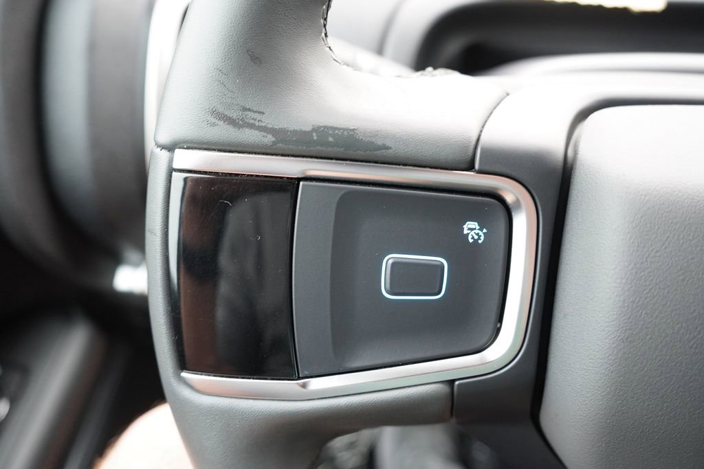 Certified 2025 Ford Expedition Active AWD/4WD image 37