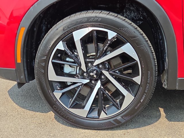 Used 2024 Mitsubishi Outlander SE AWD/4WD image 9
