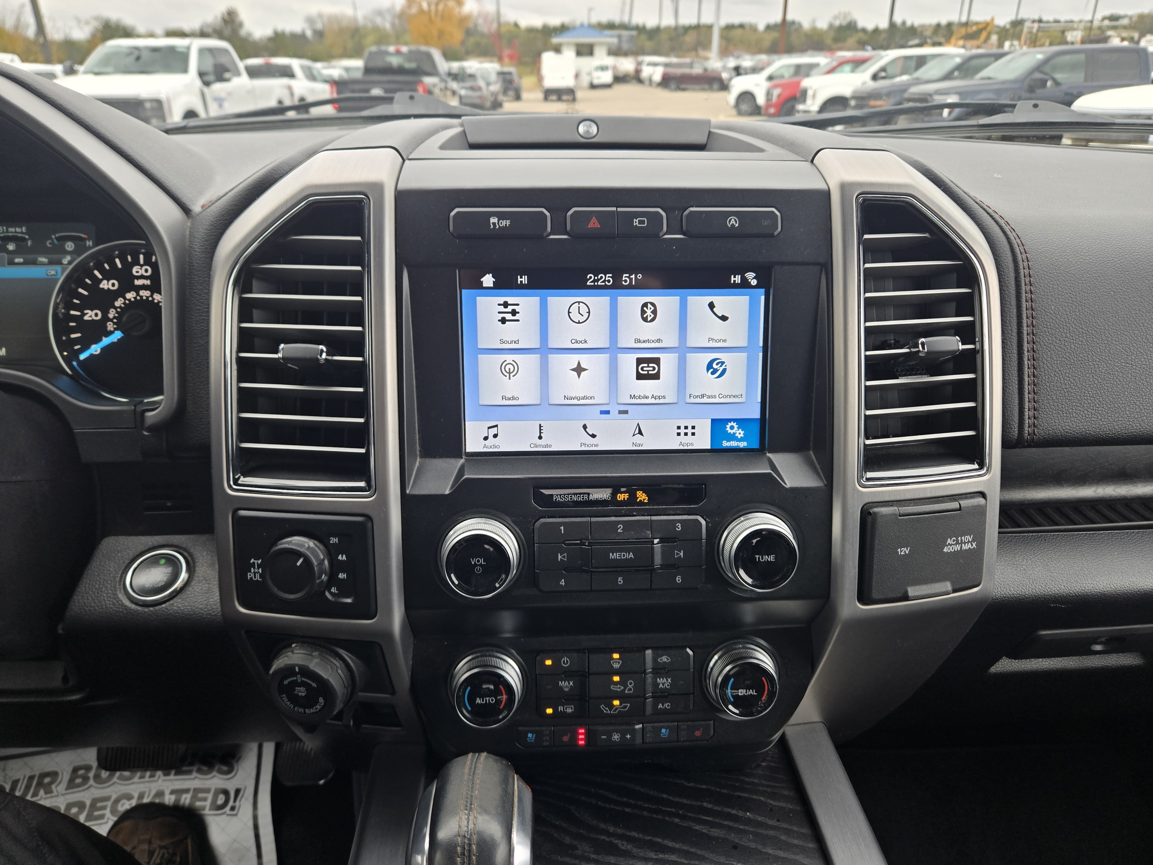 Certified 2019 Ford F150 Platinum w/ Equipment Group 701A Luxury AWD/4WD image 23